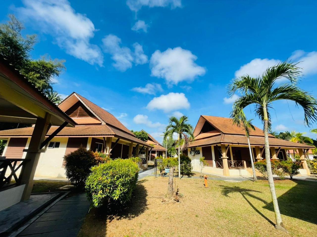 Rompin Beach Resorts Kuala Rompin Kültér fotó
