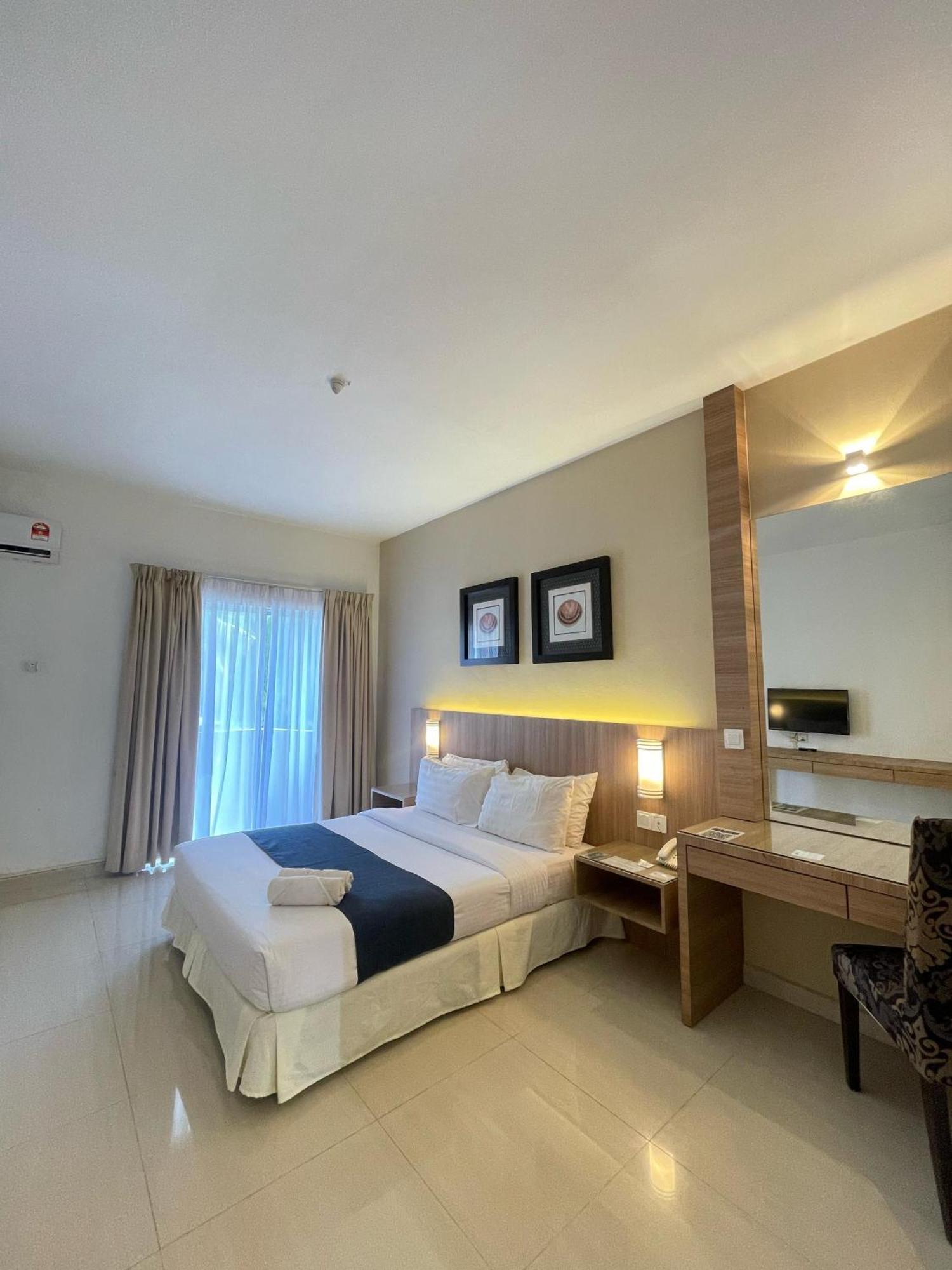 Rompin Beach Resorts Kuala Rompin Kültér fotó