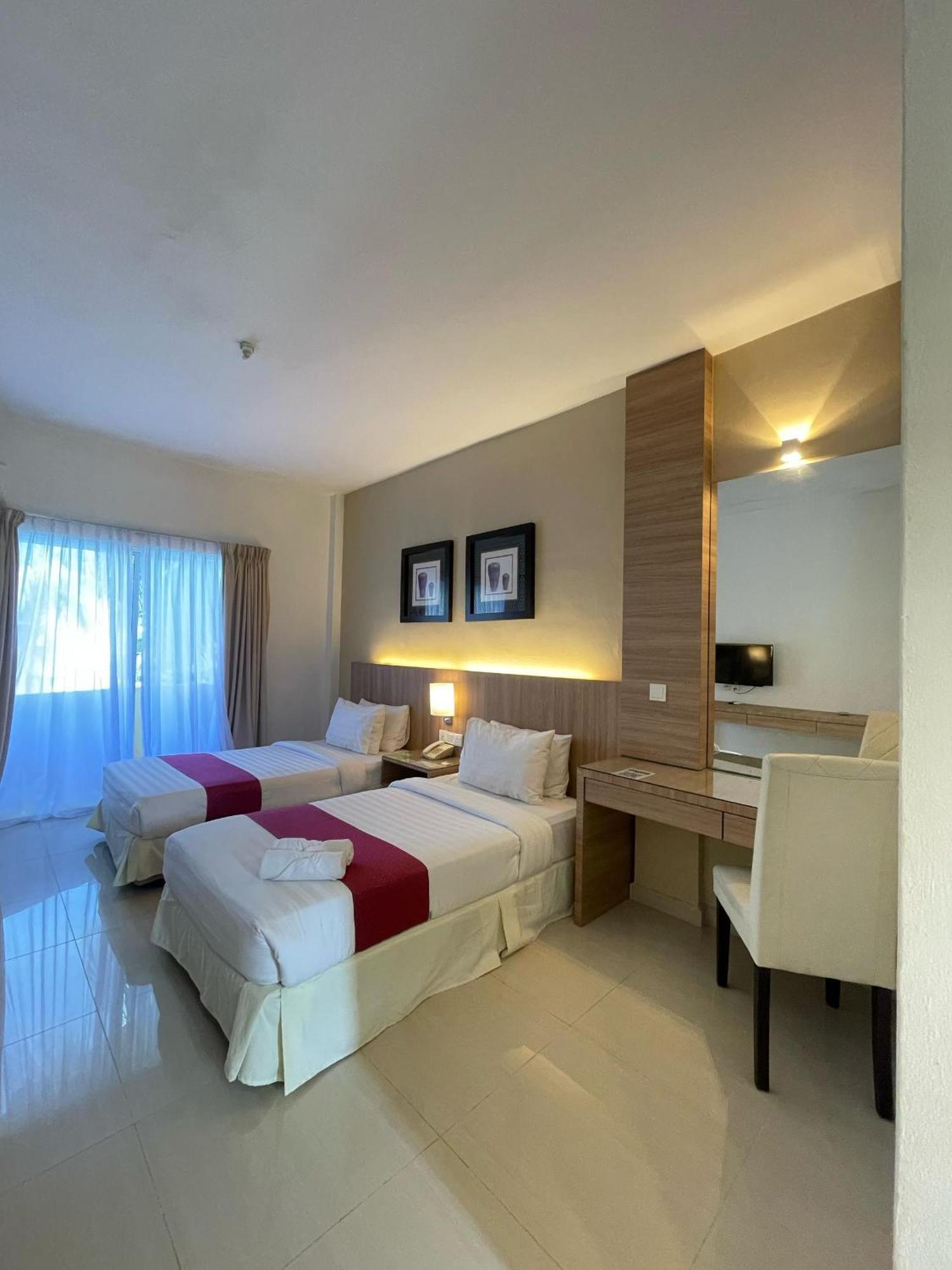 Rompin Beach Resorts Kuala Rompin Kültér fotó